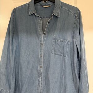 LOFT women’s  Casual Light Blue Button Down Shirt